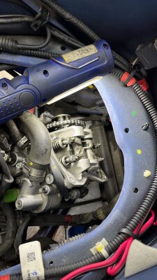 Ventile kontrollieren und einstellen 